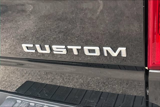 Used 2023 Chevrolet Silverado 1500 Custom AWD/4WD image 25
