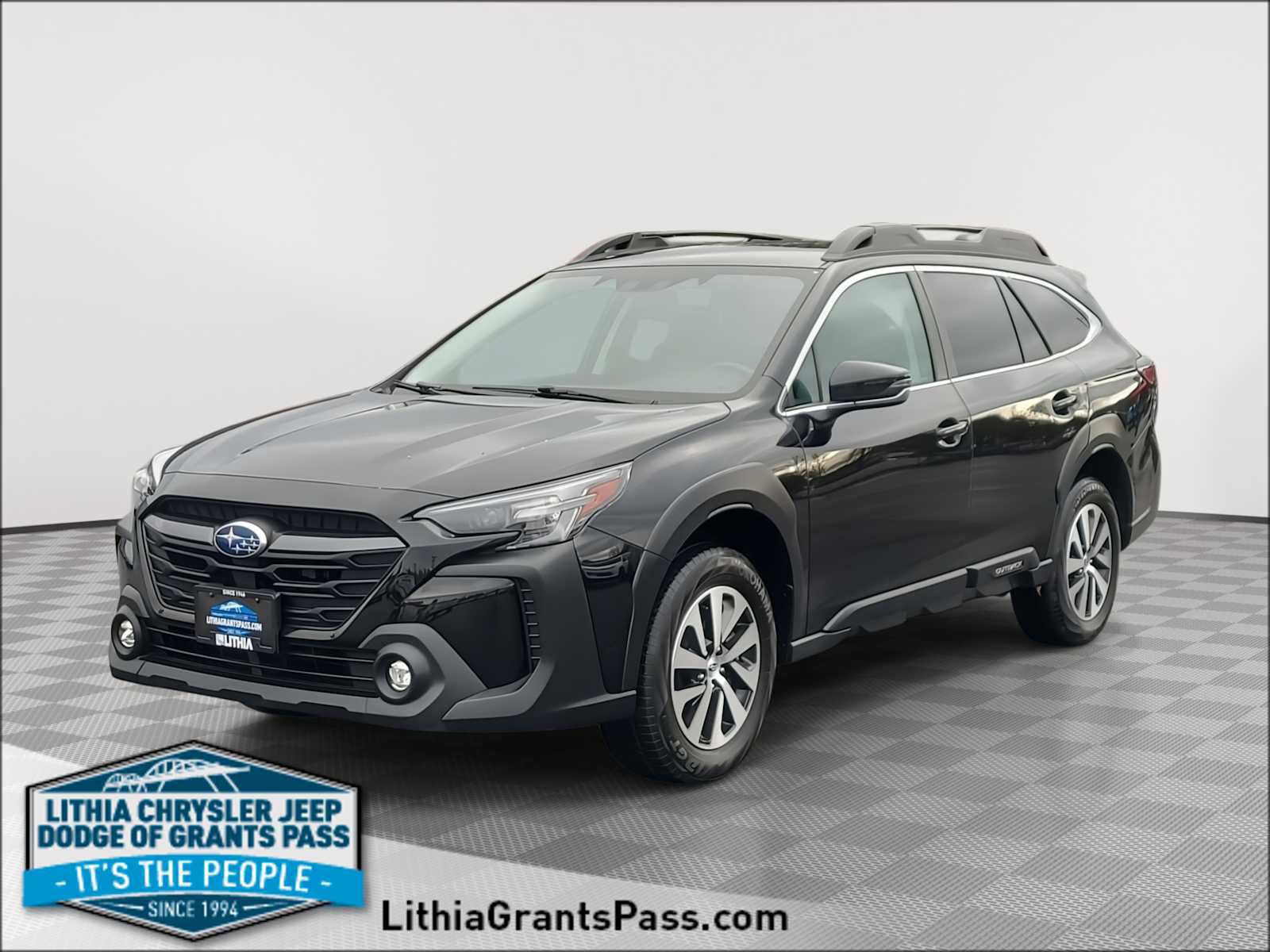 Used 2023 Subaru Outback Premium image 1