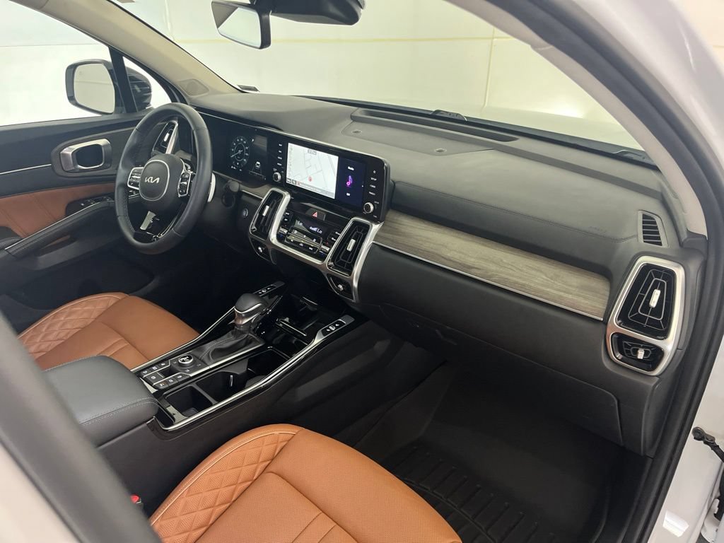 Used 2023 Kia Sorento SX Prestige AWD/4WD image 23