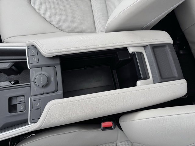 Certified 2024 Toyota Grand Highlander XLE image 26