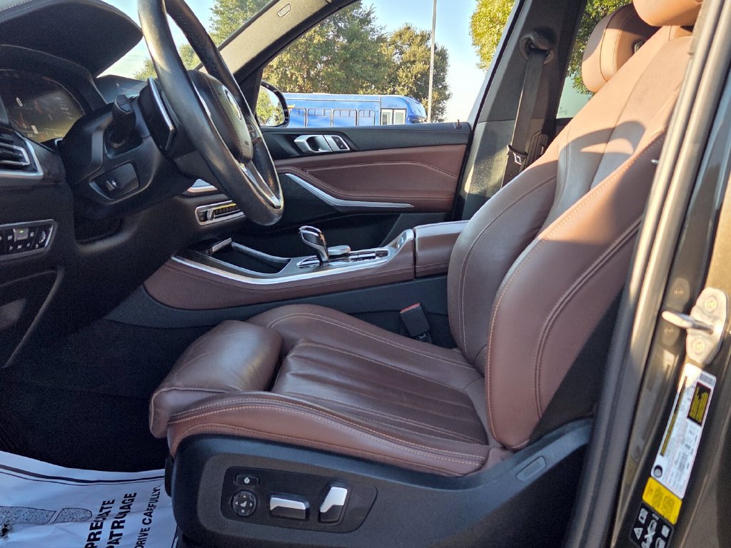 Used 2020 BMW X5 xDrive40i w/ Premium Package AWD/4WD image 3