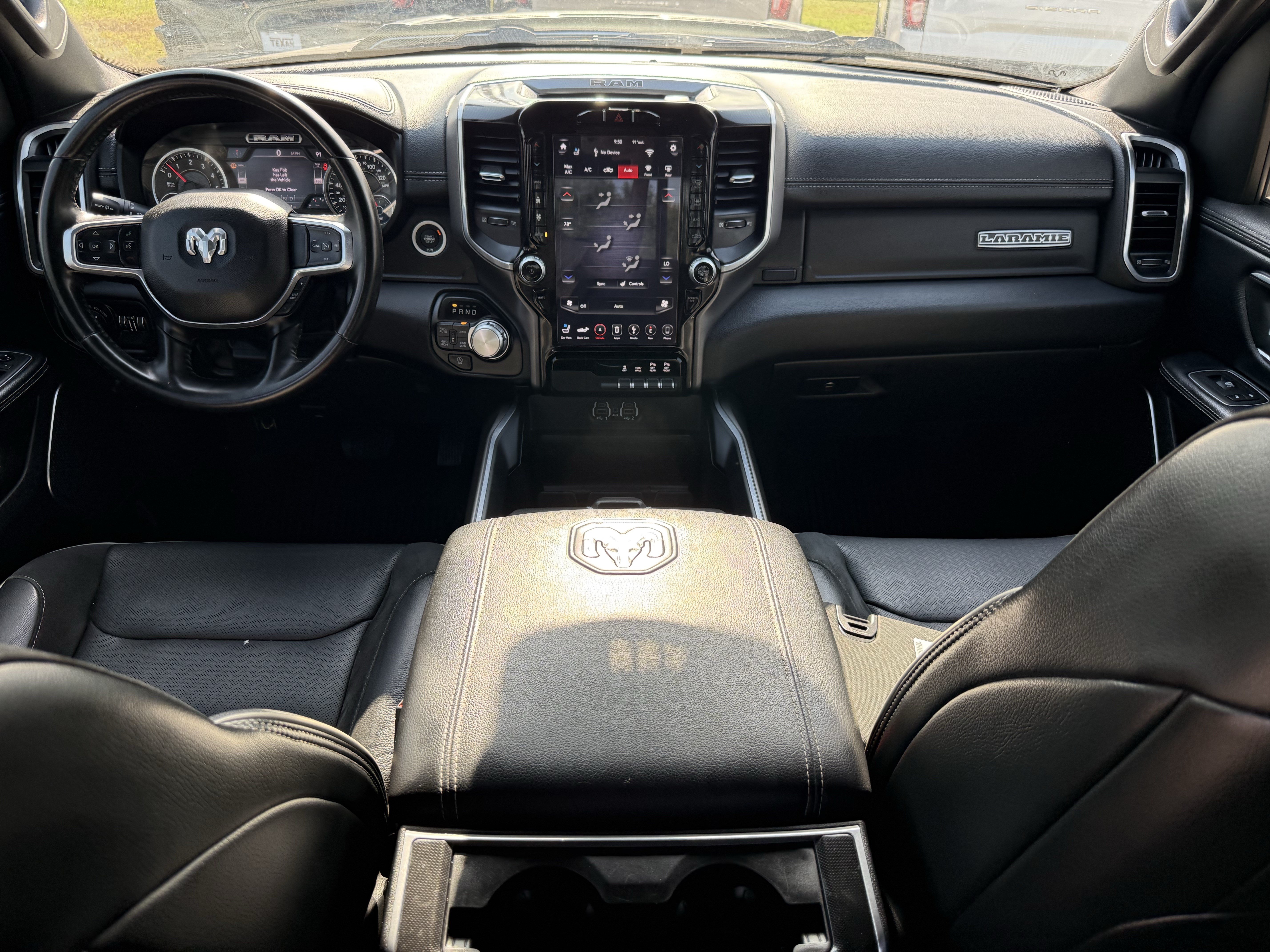 Used 2021 RAM 1500 Laramie w/ Sport Appearance Package AWD/4WD image 13