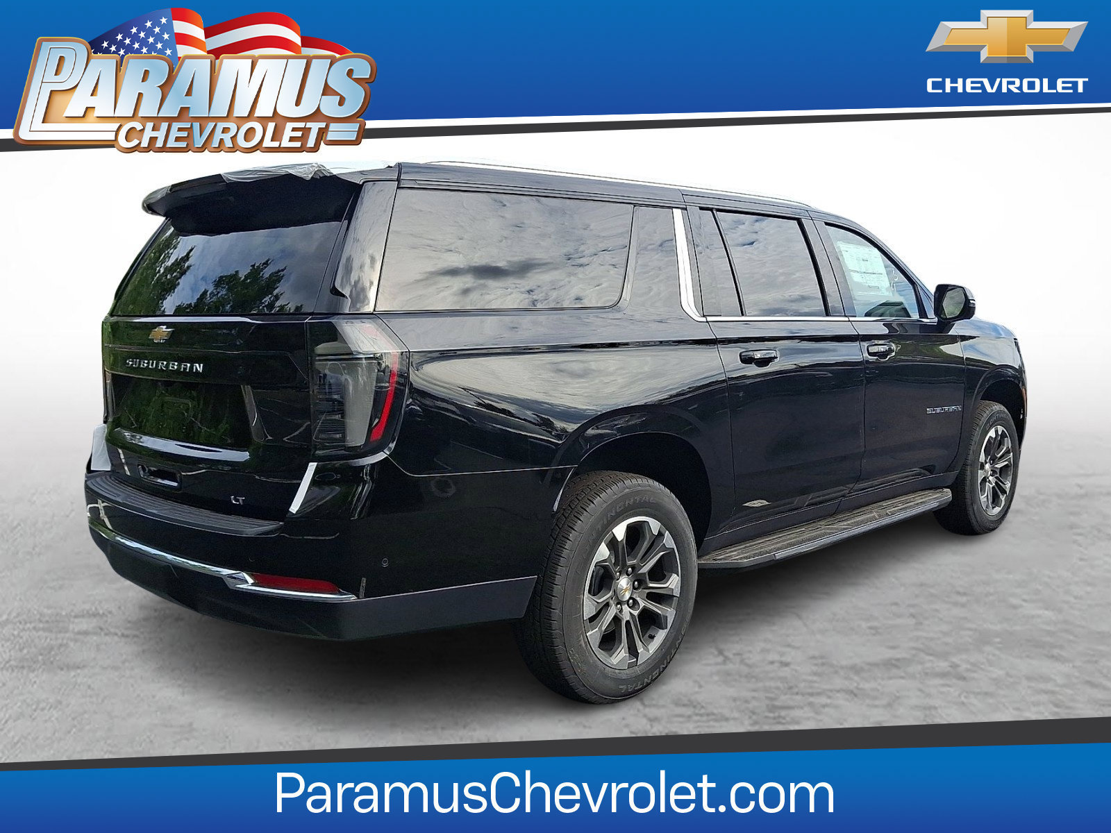 New 2026 Chevrolet Suburban LT w/ Comfort Package AWD/4WD image 4