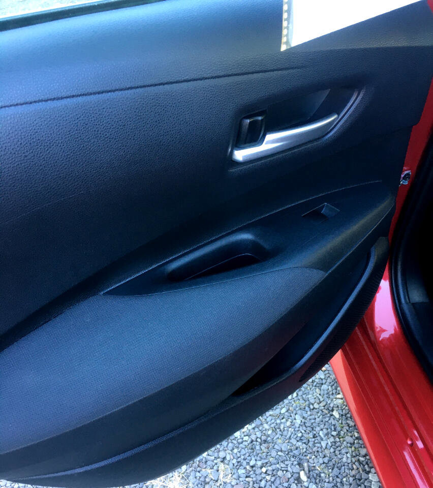 Used 2020 Toyota Corolla LE image 12