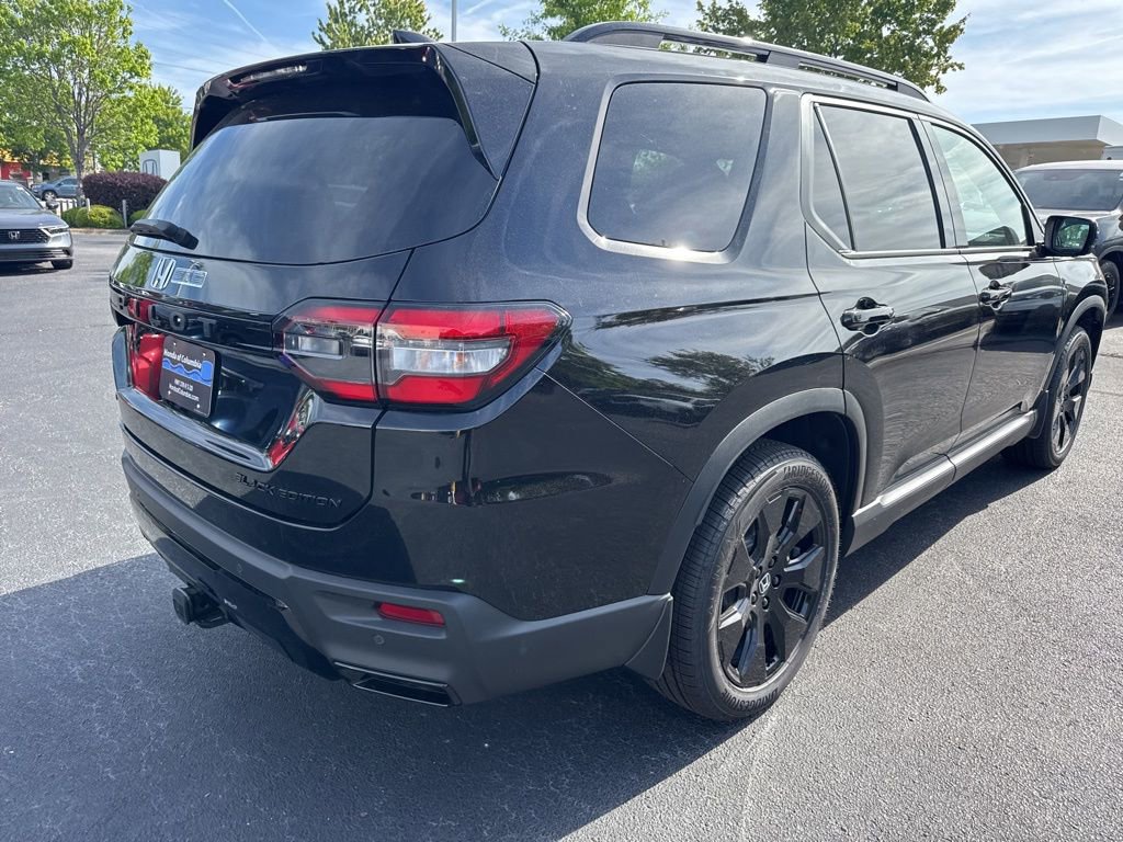 New 2026 Honda Pilot Black Edition image 3
