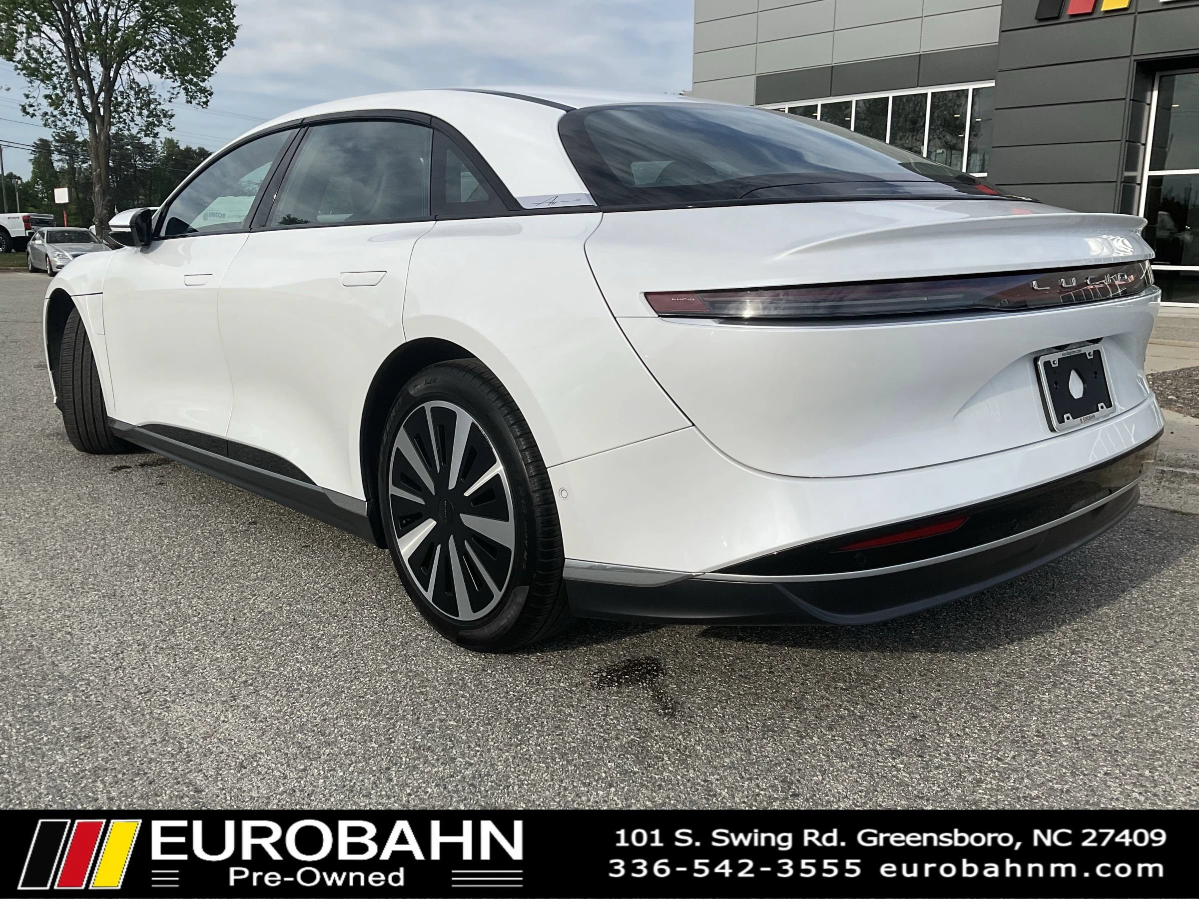 Used 2024 Lucid Air Pure RWD image 3