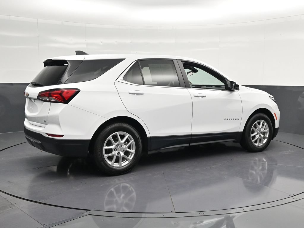 Used 2024 Chevrolet Equinox LT FWD image 3