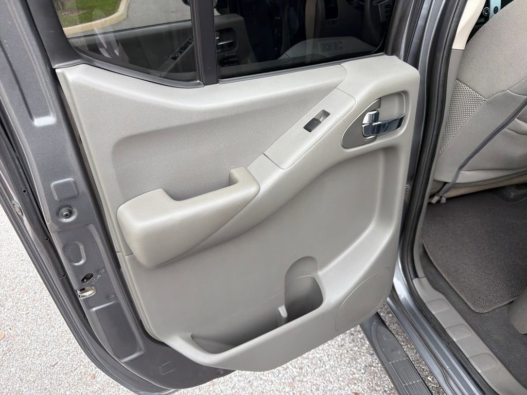 Used 2019 Nissan Frontier SV RWD image 20