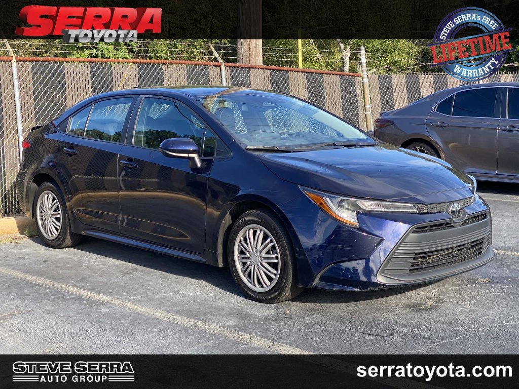 Certified 2025 Toyota Corolla LE FWD image 1