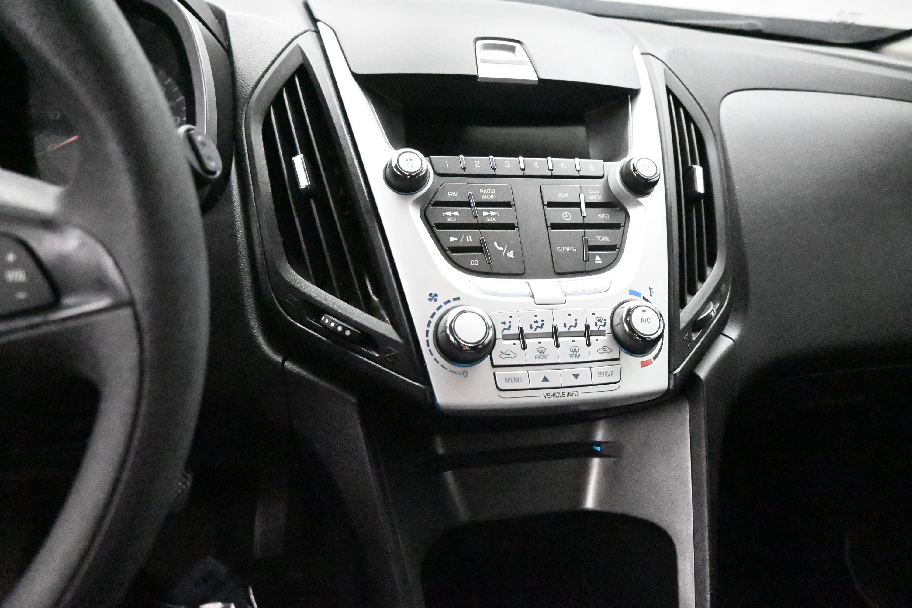 Used 2015 Chevrolet Equinox LS FWD image 15
