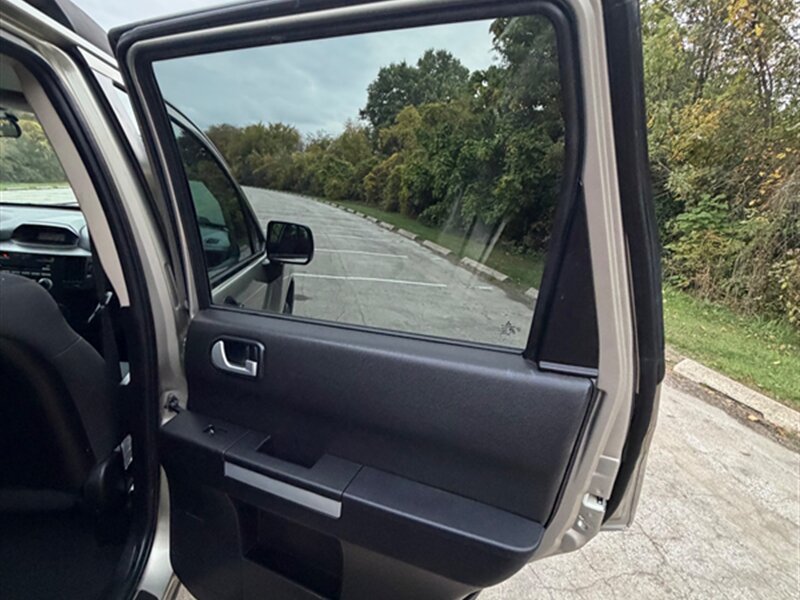 Used 2008 Mitsubishi Endeavor LS FWD image 22