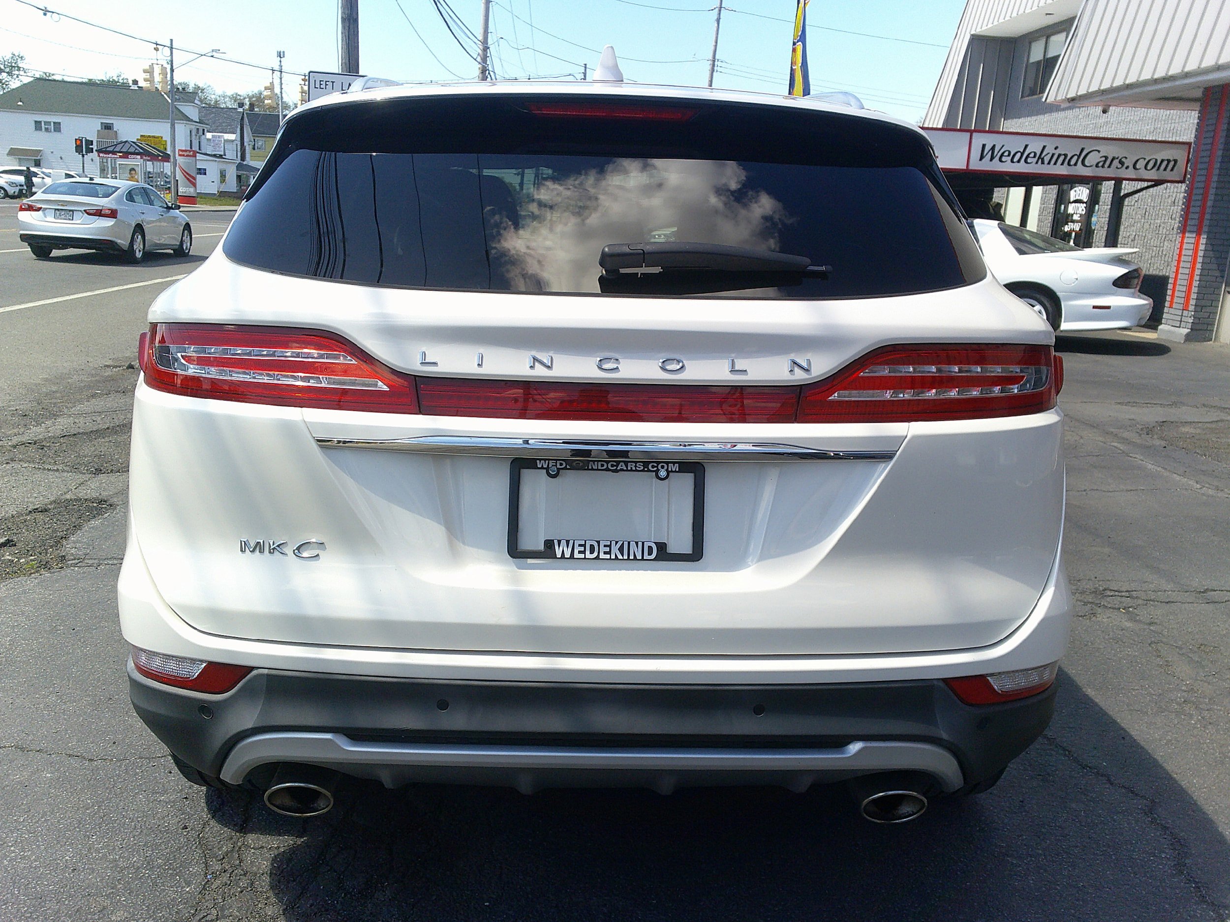 Used 2019 Lincoln MKC Select w/ Select Plus Package AWD/4WD image 4