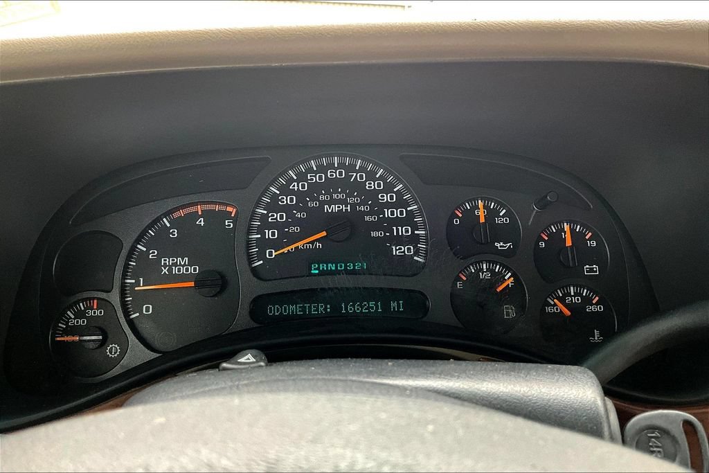 Used 2004 Chevrolet Silverado 2500 LT w/ Skid Plate Package AWD/4WD image 15