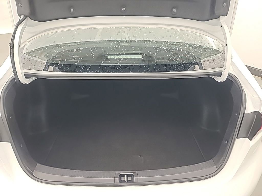 Used 2025 Toyota Corolla LE FWD image 19