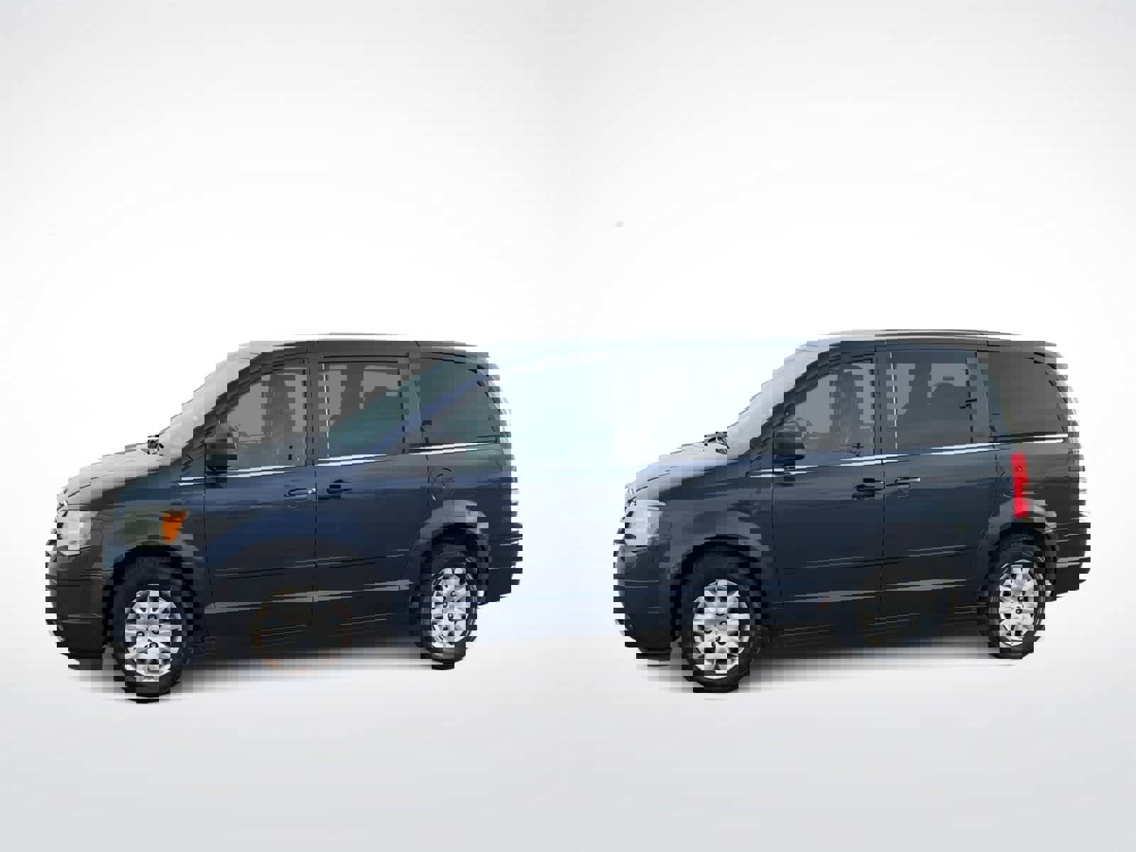 Used 2009 Chrysler Town & Country LX image 5