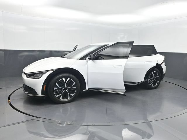 Used 2024 Kia EV6 Wind w/ Wind Technology Package RWD image 35