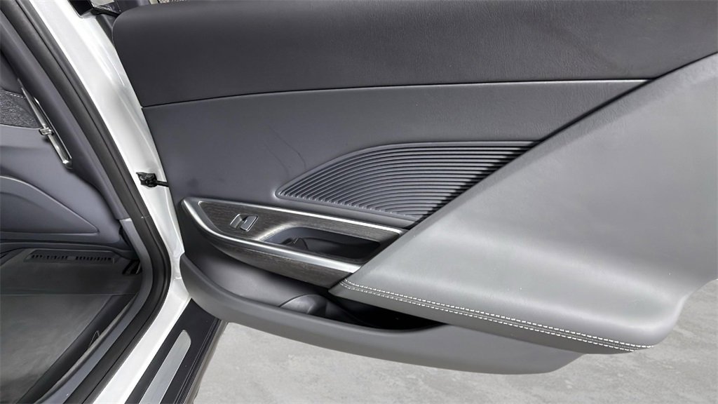 Used 2024 Lucid Air Pure image 33