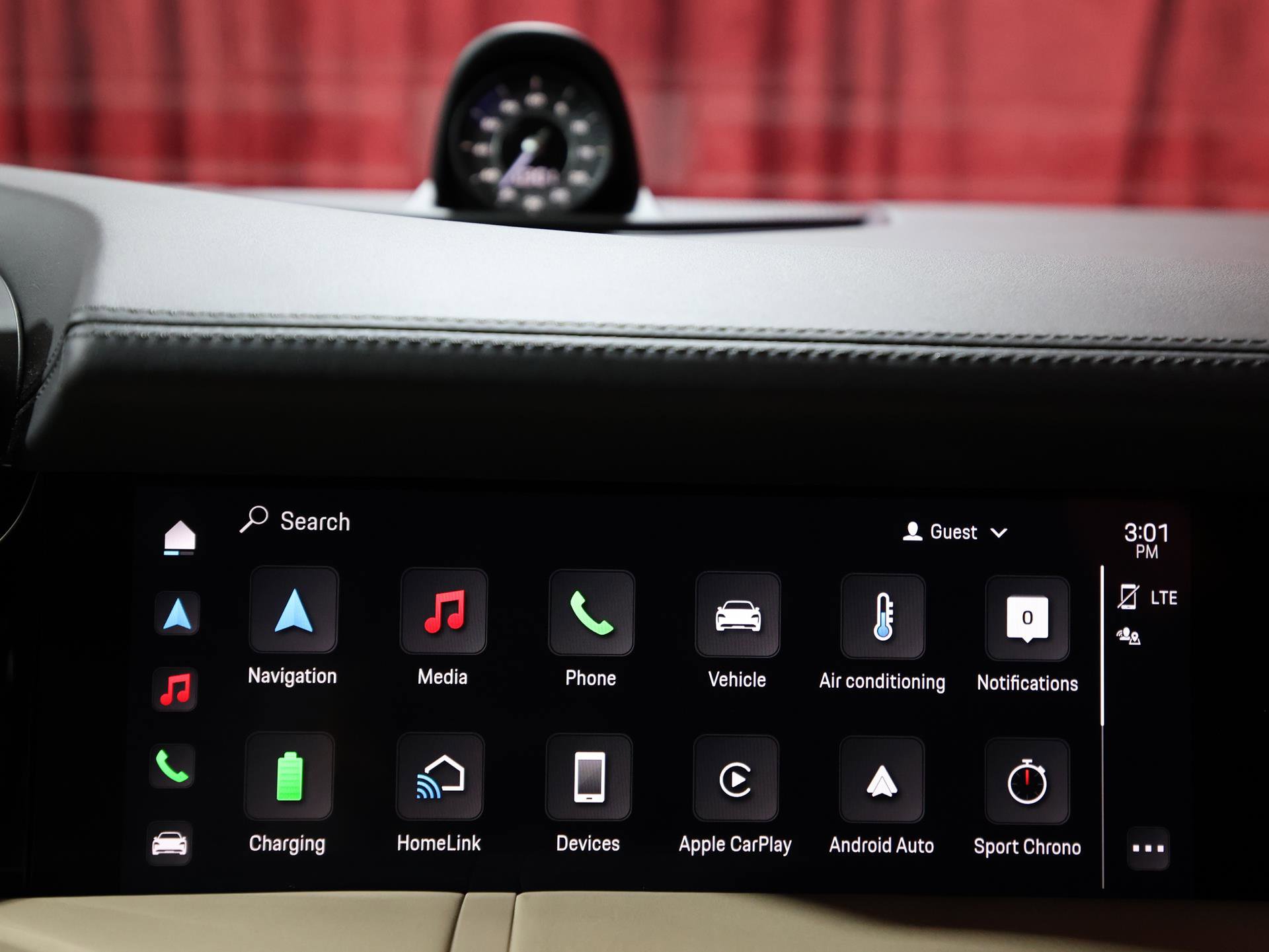 Used 2023 Porsche Taycan GTS image 18