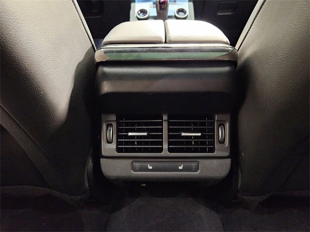 Used 2023 Land Rover Range Rover Evoque R-Dynamic SE image 30