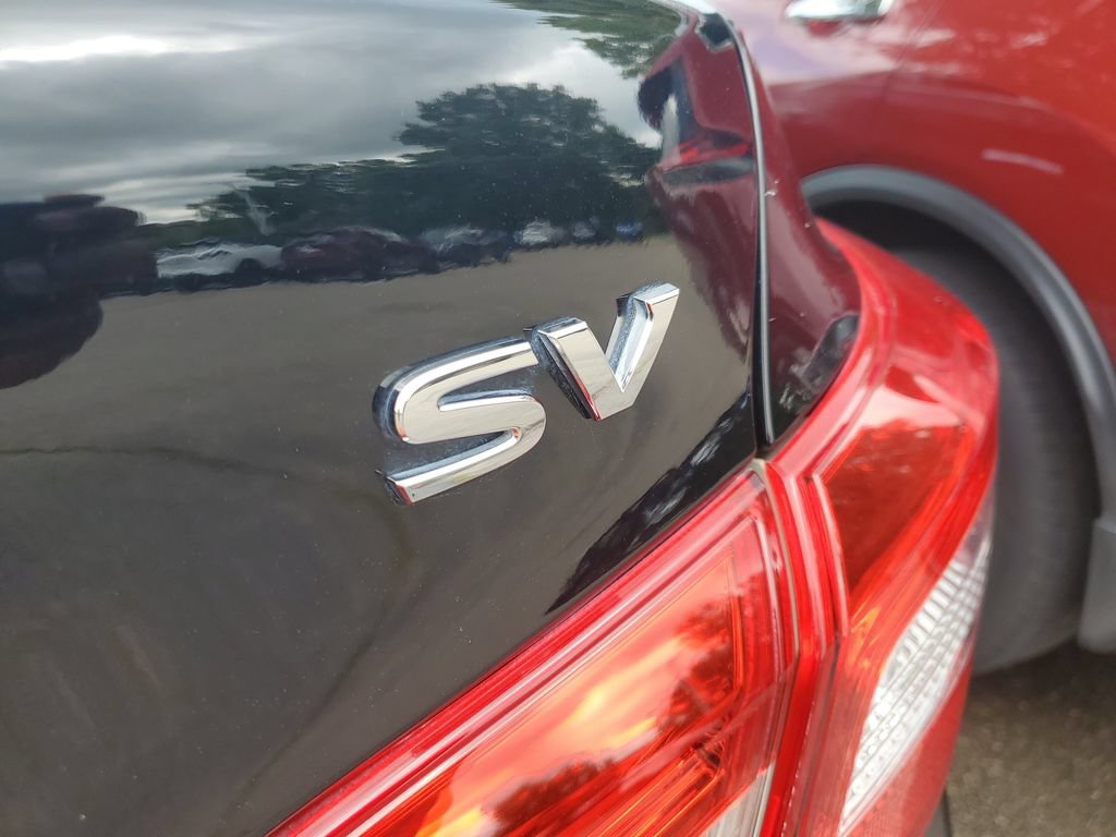 Used 2017 Nissan Sentra SV FWD image 7