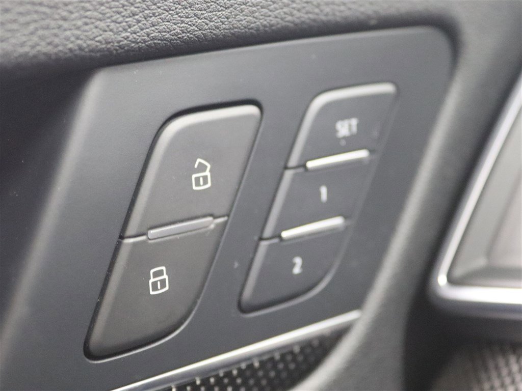 Used 2020 Audi SQ5 Premium Plus image 35