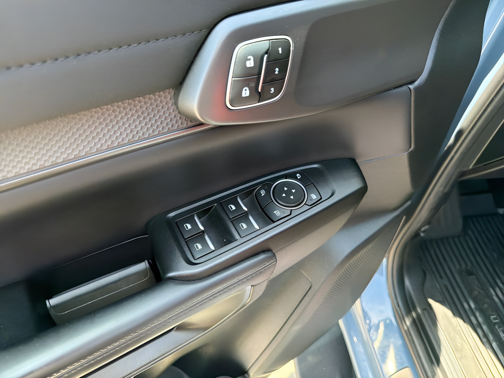 Used 2025 Ford Ranger Raptor AWD/4WD image 23