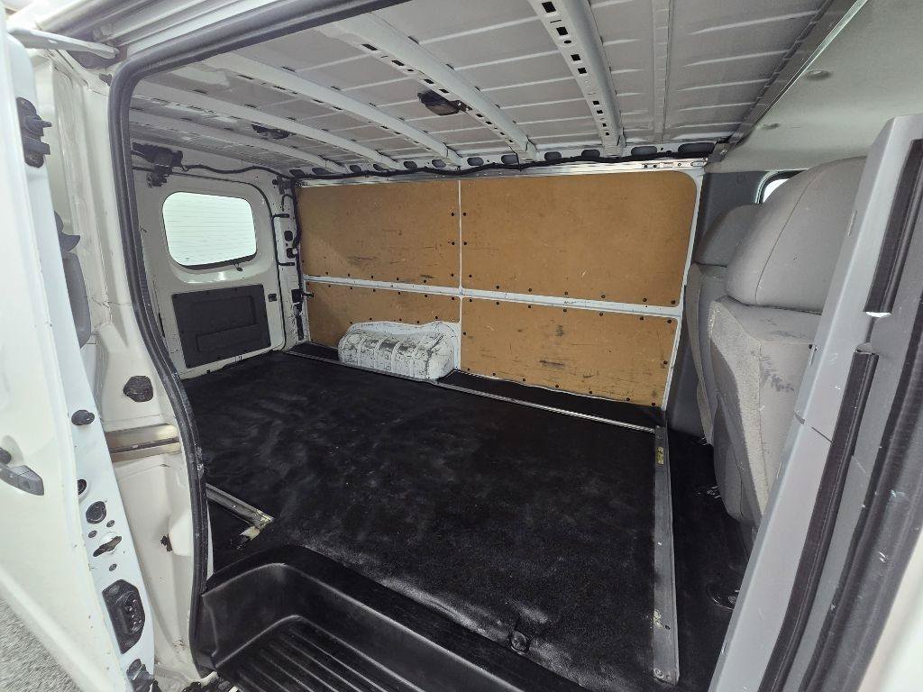 Used 2017 Nissan NV 2500 SV w/ Technology Package RWD image 12