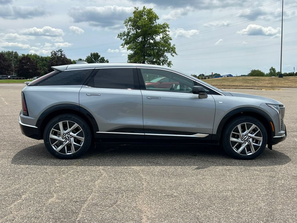 New 2026 Cadillac Optiq Luxury 1 AWD/4WD image 44
