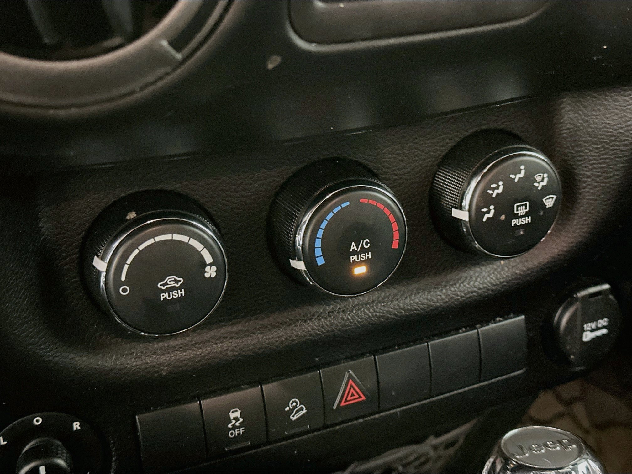 Used 2016 Jeep Wrangler Unlimited Sport AWD/4WD image 21