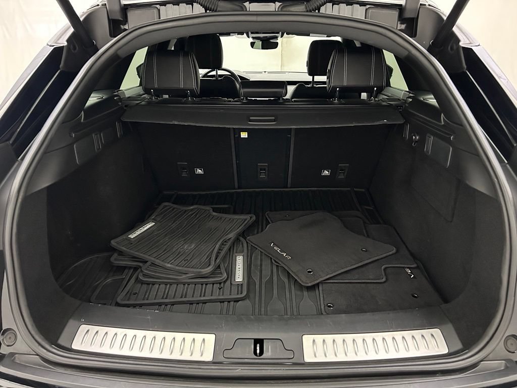 Used 2020 Land Rover Range Rover Velar R-Dynamic S AWD/4WD image 9