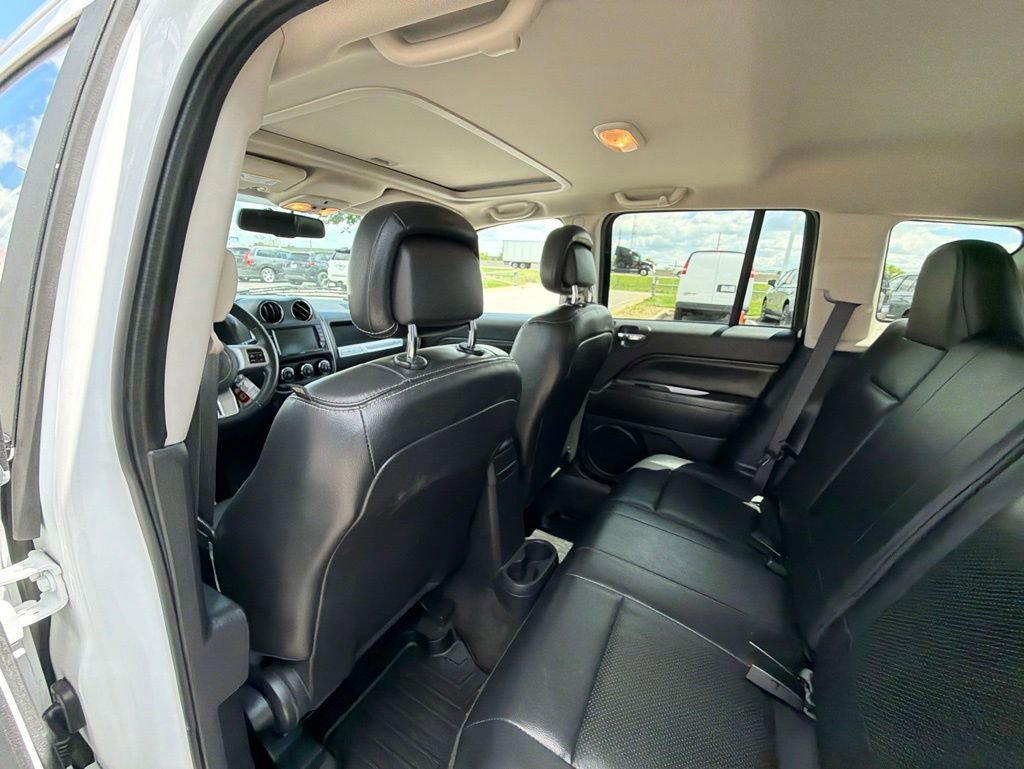Used 2016 Jeep Compass High Altitude AWD/4WD image 12
