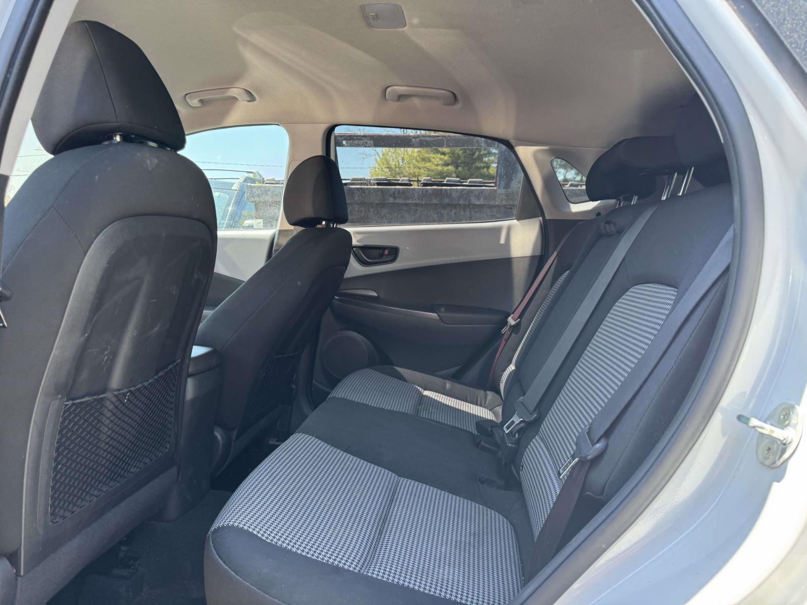 Used 2021 Hyundai Kona SE FWD image 8