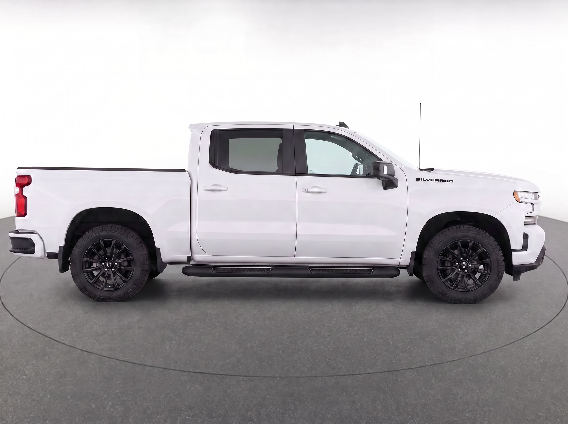 Used 2022 Chevrolet Silverado 1500 RST w/ Rally Edition AWD/4WD image 2