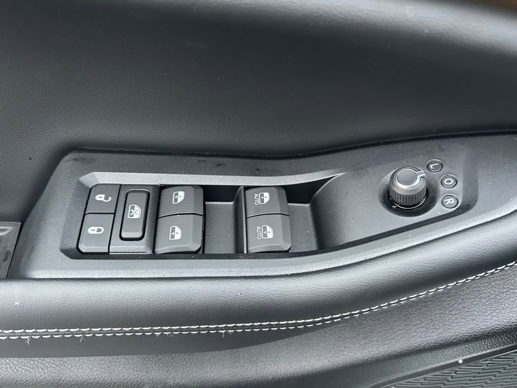 New 2025 Jeep Grand Cherokee Limited image 5