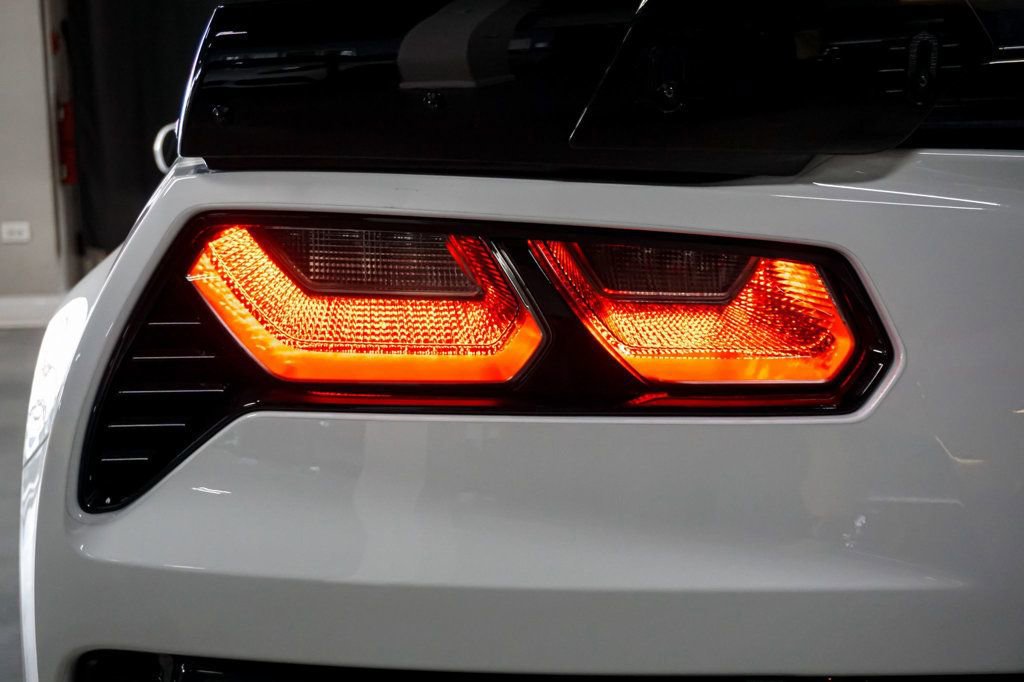 Used 2019 Chevrolet Corvette Z06 image 86