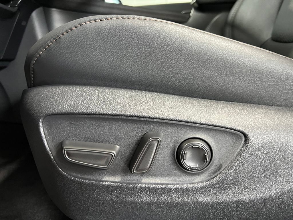 New 2026 Toyota Sienna Platinum AWD/4WD image 10