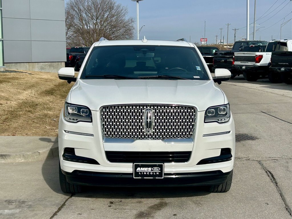 Used 2023 Lincoln Navigator Reserve image 7