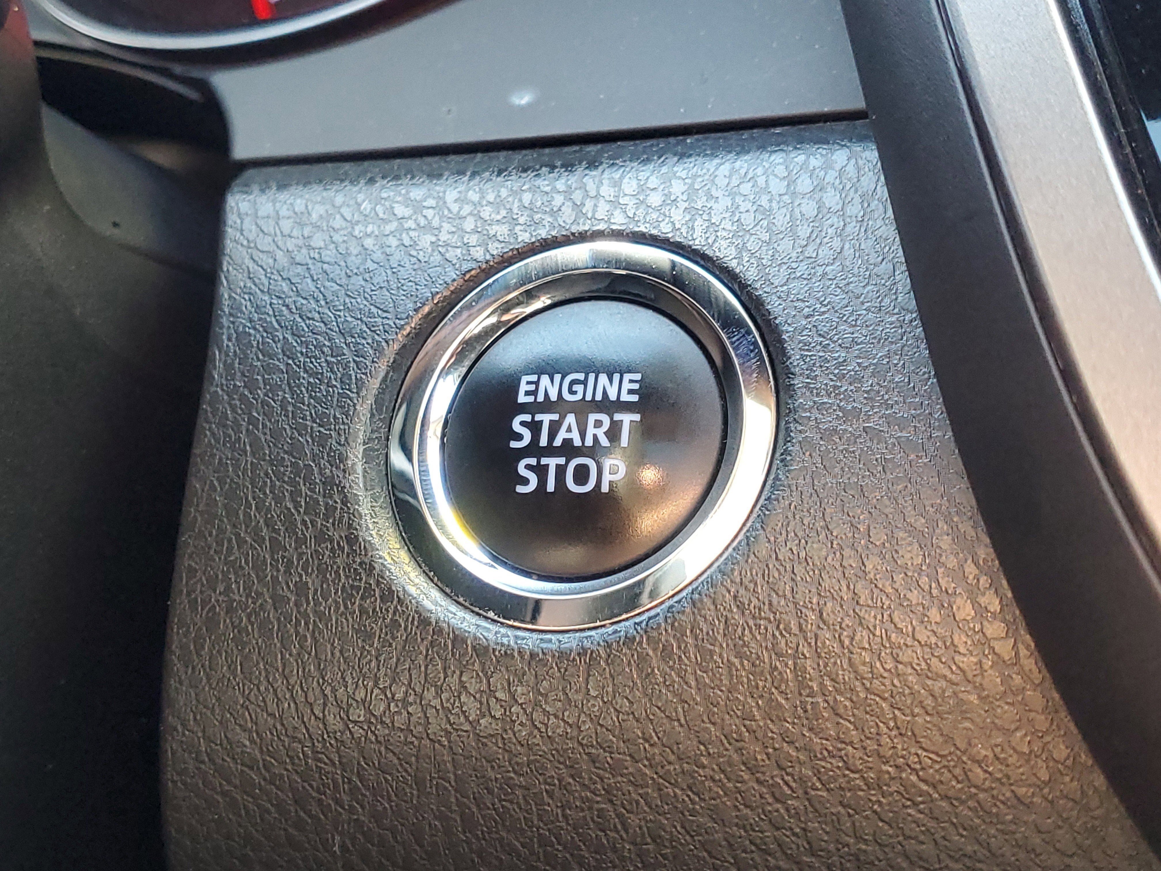 Used 2022 Toyota Camry XSE image 31