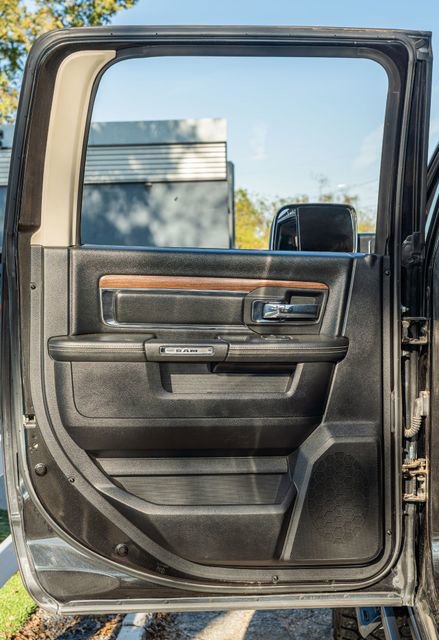 Used 2015 RAM 3500 Laramie w/ Cold Weather Group image 34