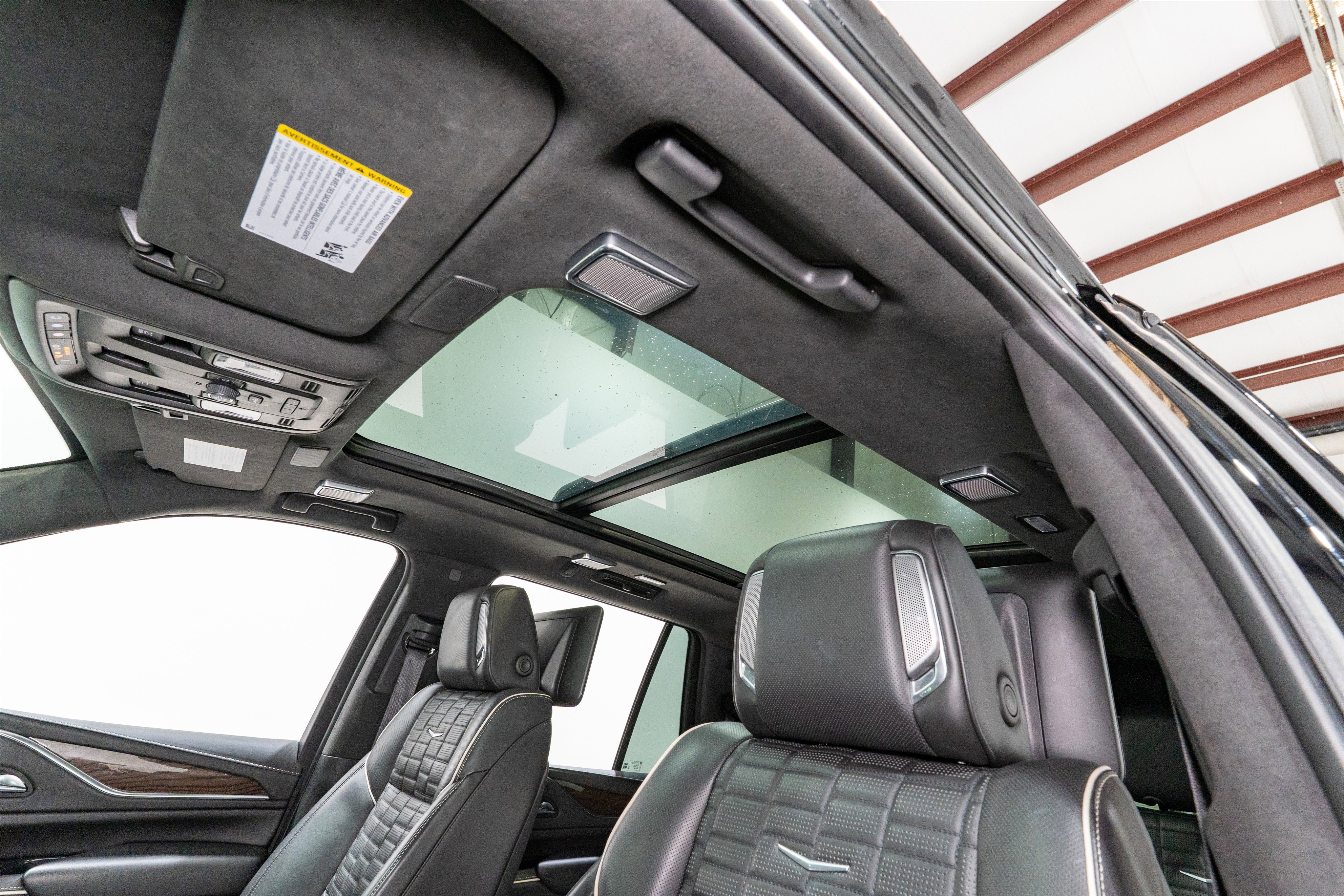 Used 2021 Cadillac Escalade Sport Platinum AWD/4WD image 17