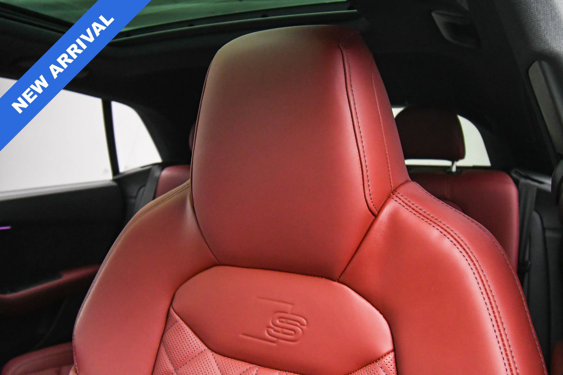 Used 2024 Audi SQ8 Premium Plus w/ Executive Package image 52