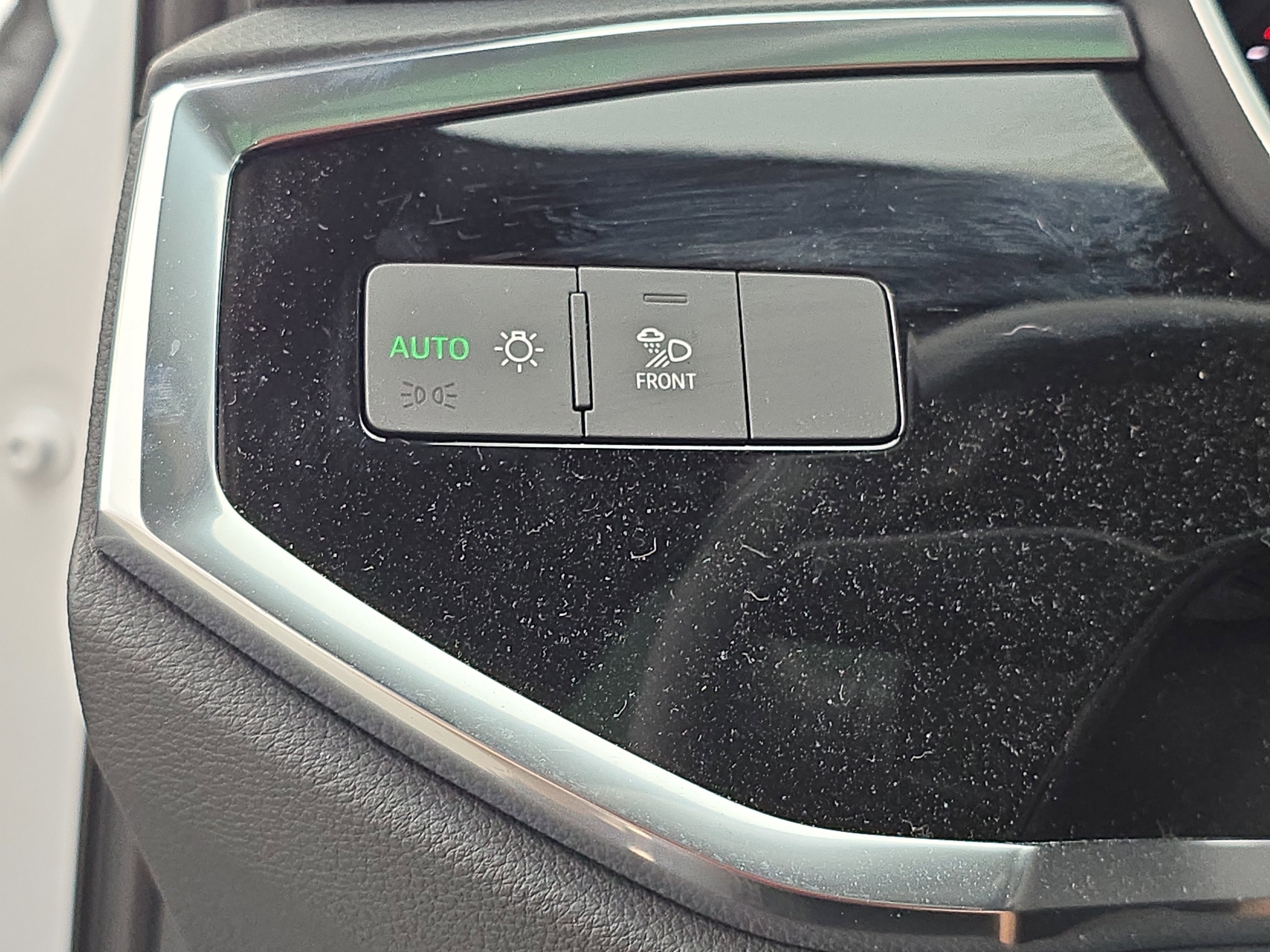 Used 2025 Audi Q3 2.0T Premium w/ Convenience Package image 26