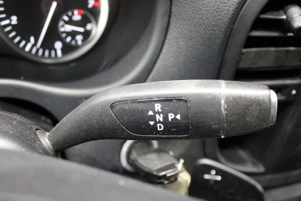 Used 2018 Mercedes-Benz Metris Passenger image 22