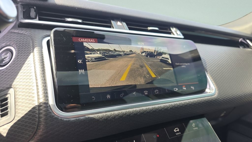 Used 2019 Land Rover Range Rover Velar R-Dynamic SE image 18