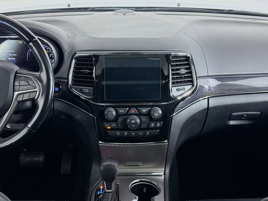 Used 2020 Jeep Grand Cherokee Overland image 14