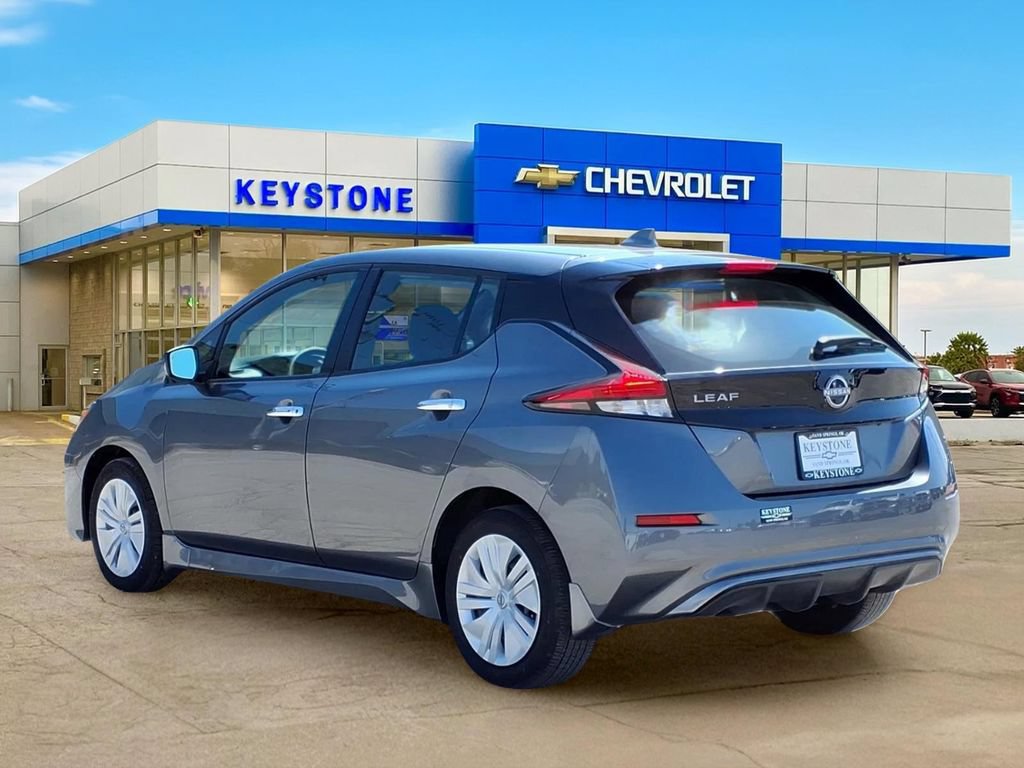 Used 2025 Nissan Leaf S FWD image 5