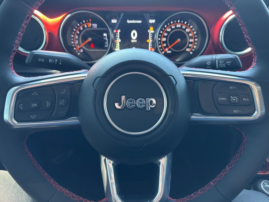 Used 2023 Jeep Gladiator Rubicon w/ LED Lighting Group AWD/4WD image 22