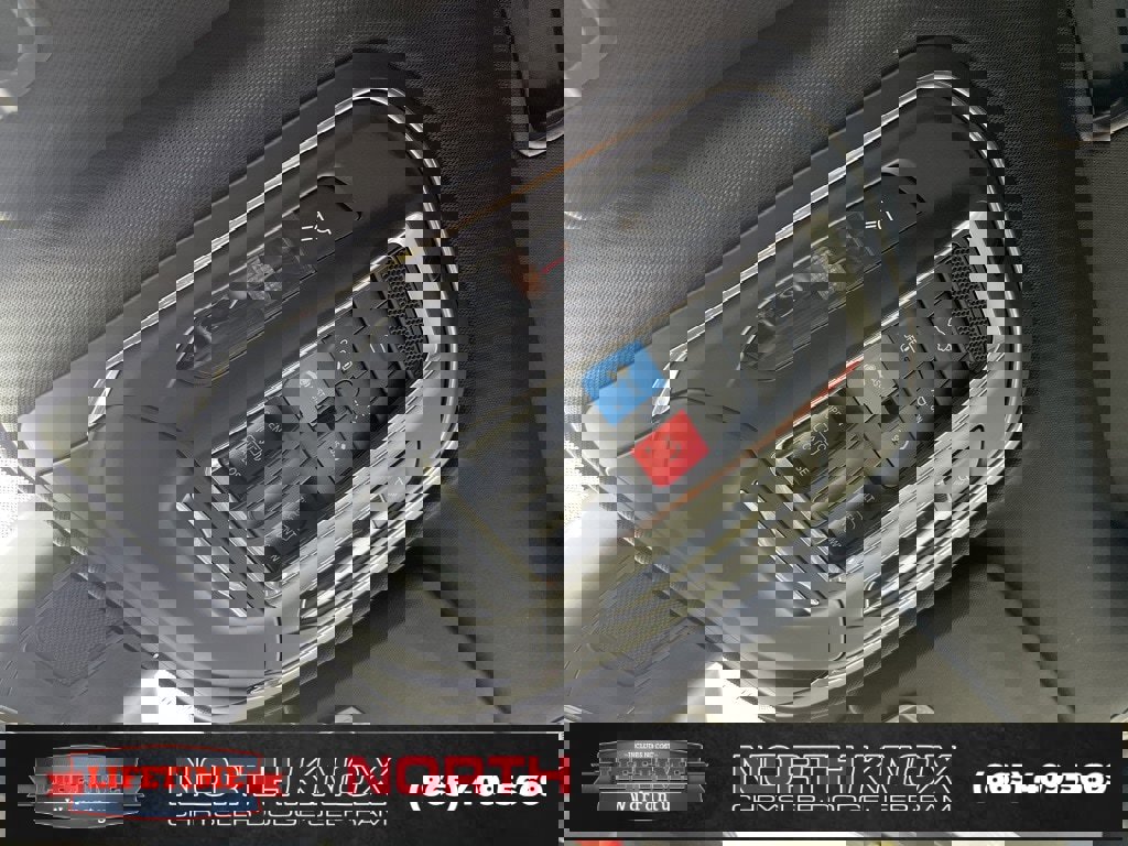 New 2025 Jeep Grand Cherokee L Altitude image 12