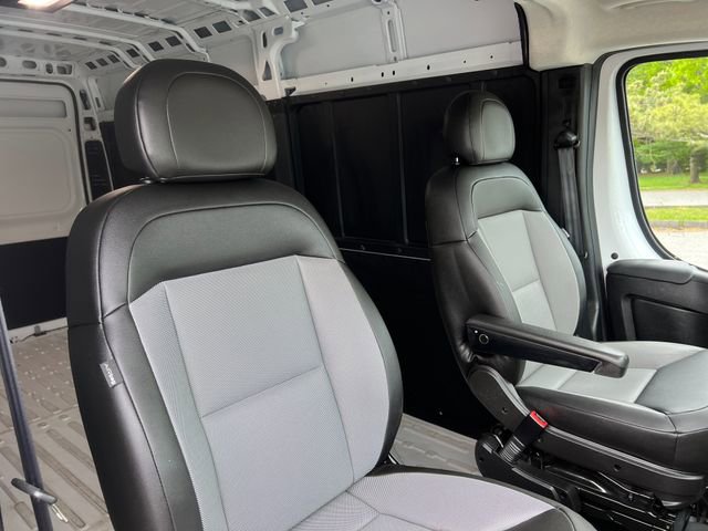 Used 2026 RAM ProMaster 2500 w/ Convenience Group FWD image 34