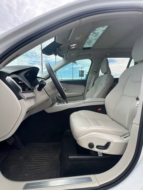 Used 2024 Volvo XC90 T8 Plus w/ Protection Package Premier AWD/4WD image 23